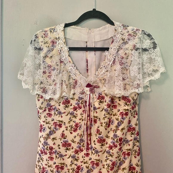 Floral Dress with Lace Overlay Sz S - Picture 3 of 10
